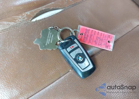 2013 BMW 328I from USA, damaged, VIN WBA3A5G59DNP23473